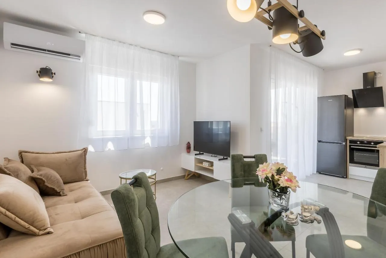 Apartment Nika Trogir